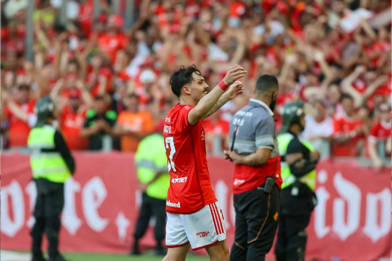 Flamengo demonstra interesse em jogador do Internacional, afirma Nicola