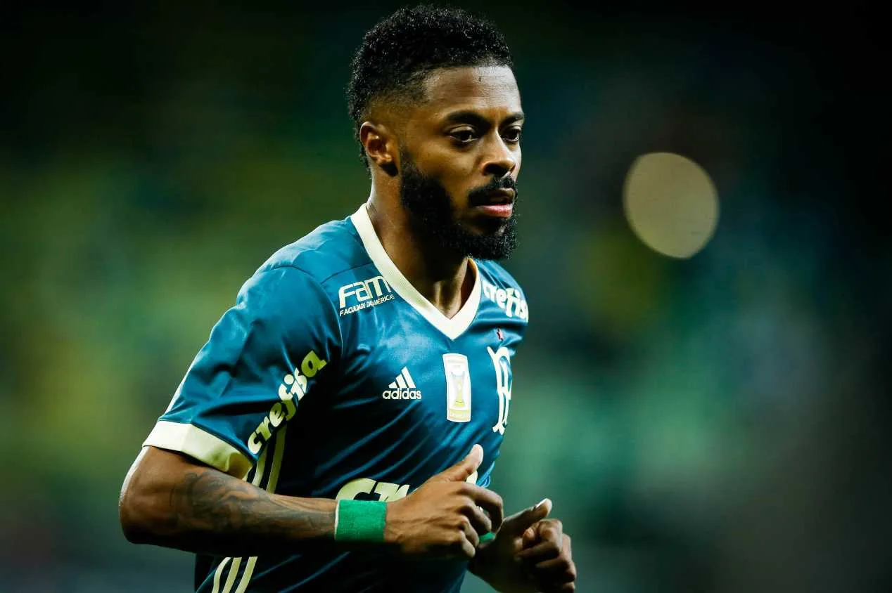 Michel Bastos crava o melhor técnico do futebol brasileiro hoje