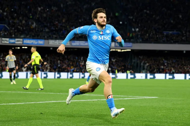 Napoli busca a vitória contra a Juventus no Campeonato Italiano