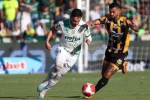 Neto se antecipa e aponta placar de Palmeiras x Novorizontino