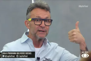 Neto crava time que está “nadando de braçada” no futebol brasileiro