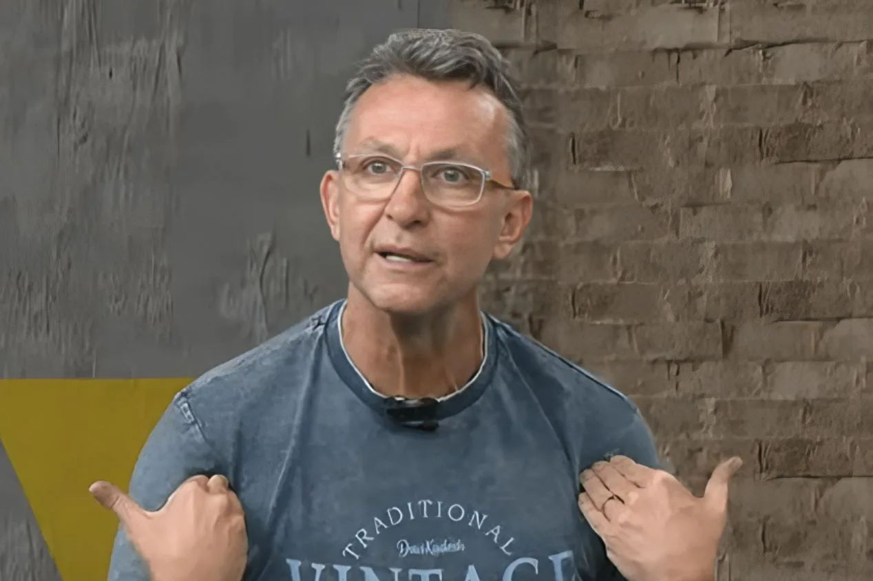 Neto crava três treinadores ‘incaíveis’ no futebol brasileiro