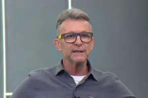 Neto sobe o tom e aponta jogador “pipoqueiro” do futebol brasileiro