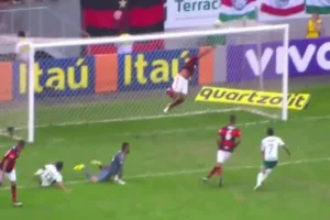 Novorizontino tem zagueiro autor de ‘defesa’ famosa em Flamengo x Palmeiras
