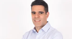 Paulo Andrade revela data de estreia no Grupo Globo