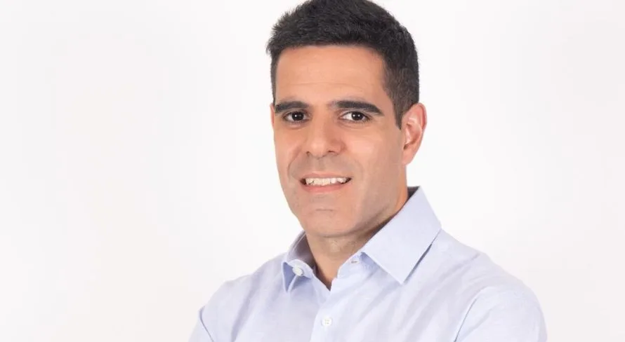 Paulo Andrade revela data de estreia no Grupo Globo