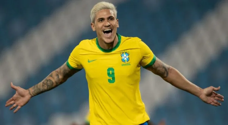 Gerson Canhotinha sugere três centroavantes para a seleção brasileira: “Bota lá”