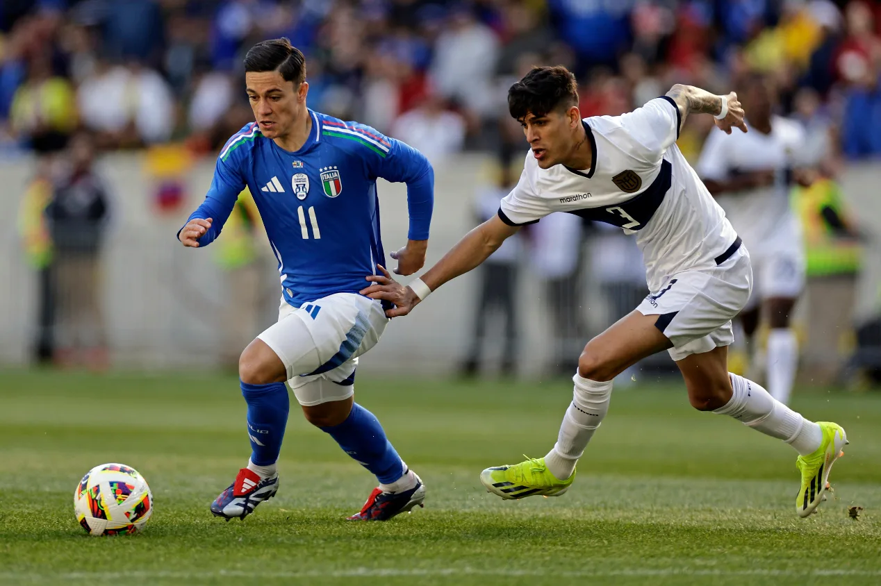 Itália derrota o Equador com direito a golaço de Pellegrini