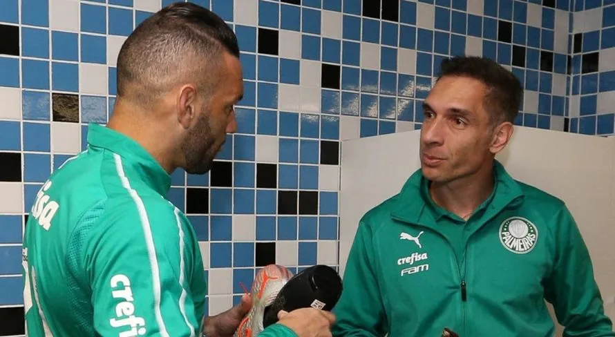 Fernando Prass elege goleiro capaz de substituir Weverton no Palmeiras