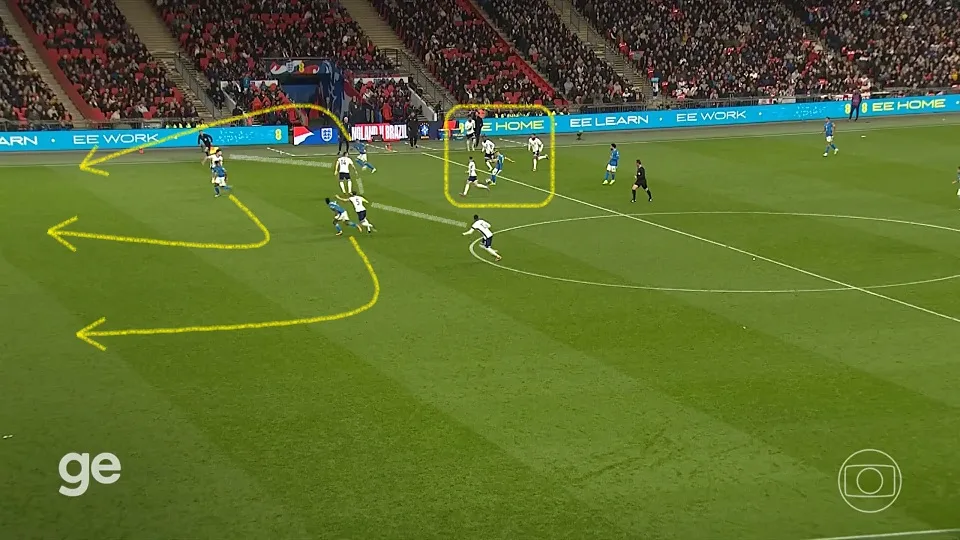 Início do lance do gol de Endrick.