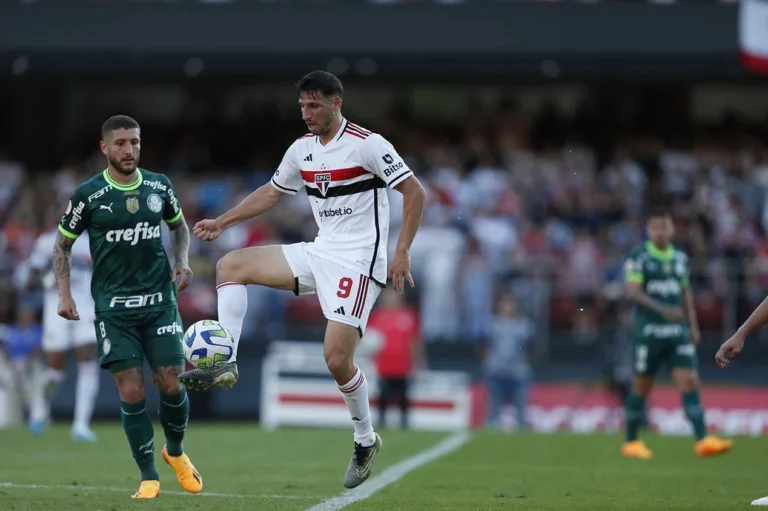 PVC comenta como será SPFC x Palmeiras sem Calleri e Gustavo Gómez