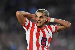 Ramon Sosa em jogo da seleção do Paraguai - (Marcelo Endelli/Getty Images)