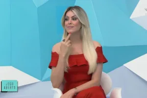 Renata Fan ‘esquece’ Tite e exalta técnico do futebol brasileiro: “Diferenciado”