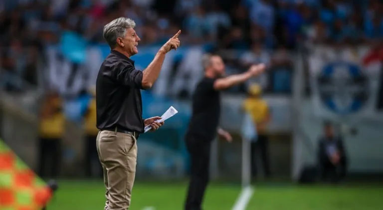 Renato Gaúcho deve escalar jovem na lateral-esquerda em Juventude x Grêmio