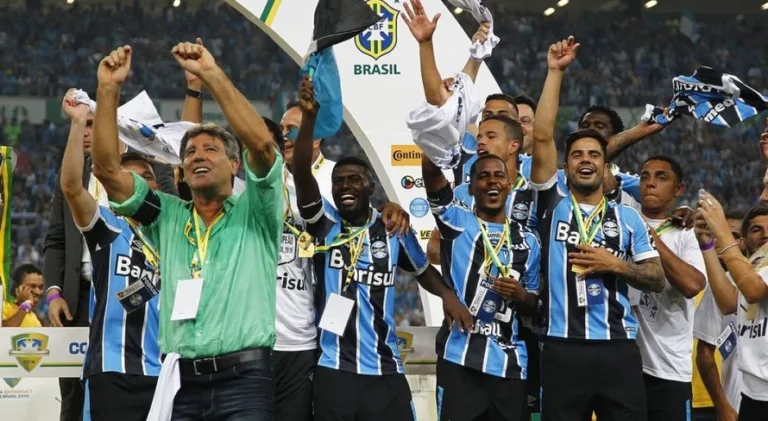 Renato Gaúcho pode ganhar o 10º título no comando do Grêmio