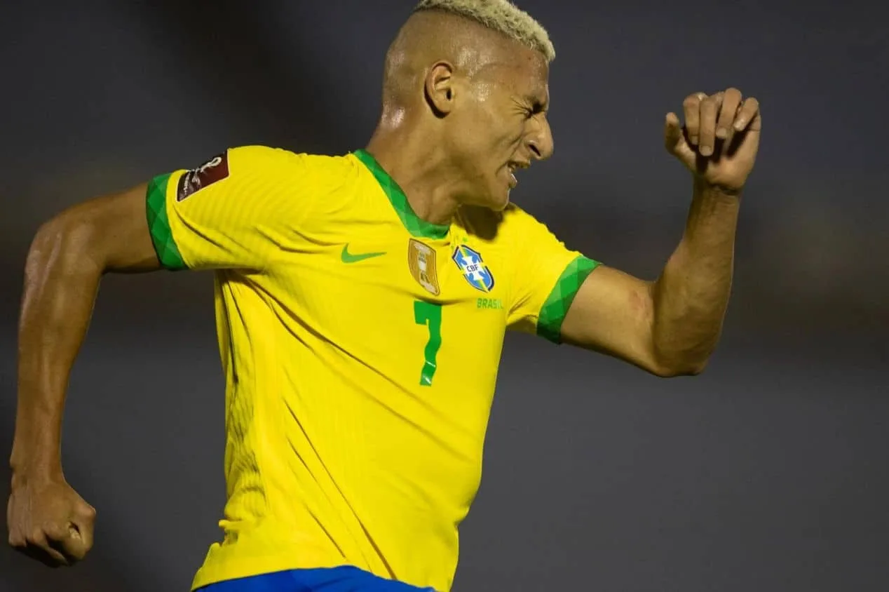 Richarlison, do Tottenham, comemora convocação para a seleção; confira