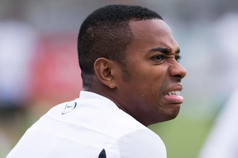 Casagrande admite medo de “fraquejada” do STJ, mas comemora condenação de Robinho