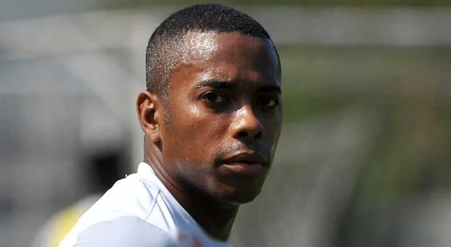 Justiça toma decisão sobre Robinho após defesa alegar que estupro “não é crime hediondo”