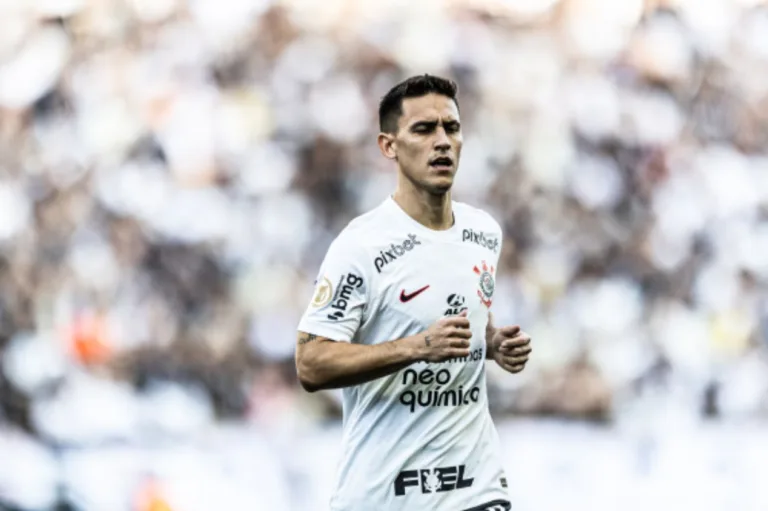 PVC detona Rojas no Corinthians e aponta atleta que perdeu espaço para o paraguaio