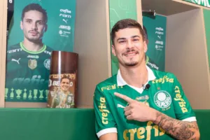 Neto exalta reforço do Palmeiras: “Bom de bola”