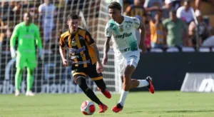 Arnaldo Ribeiro opina sobre Rômulo jogar em Palmeiras x Novorizontino no Paulistão