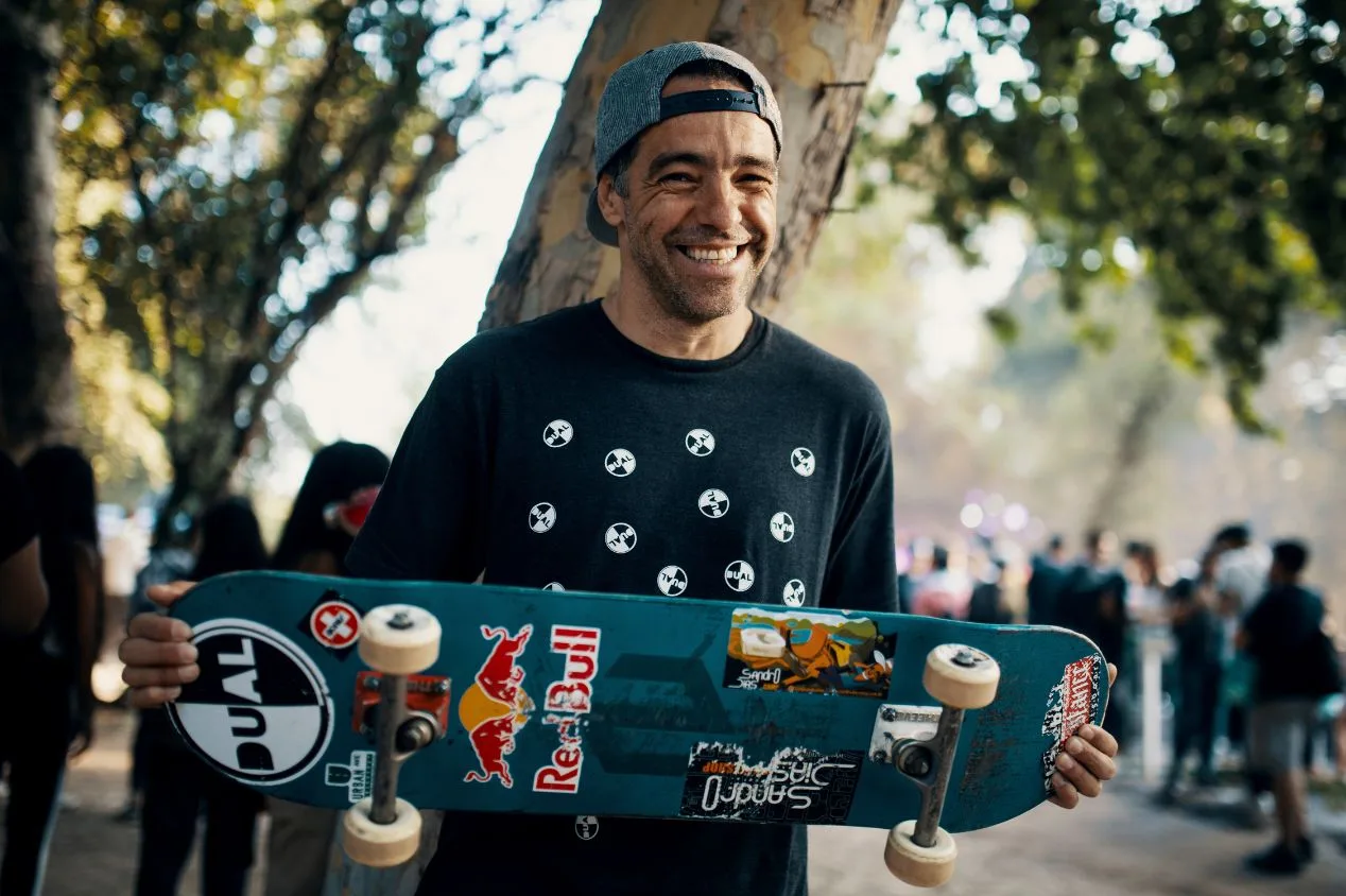 Banco BV anuncia parceria com skatista Sandro Dias, o Mineirinho