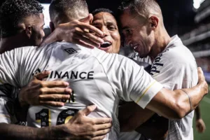 Sormani aponta dois jogadores do Santos que caíram de produção no Paulistão