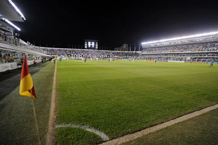 Sormani revela arrecadação do Santos e faz apelo à diretoria do clube