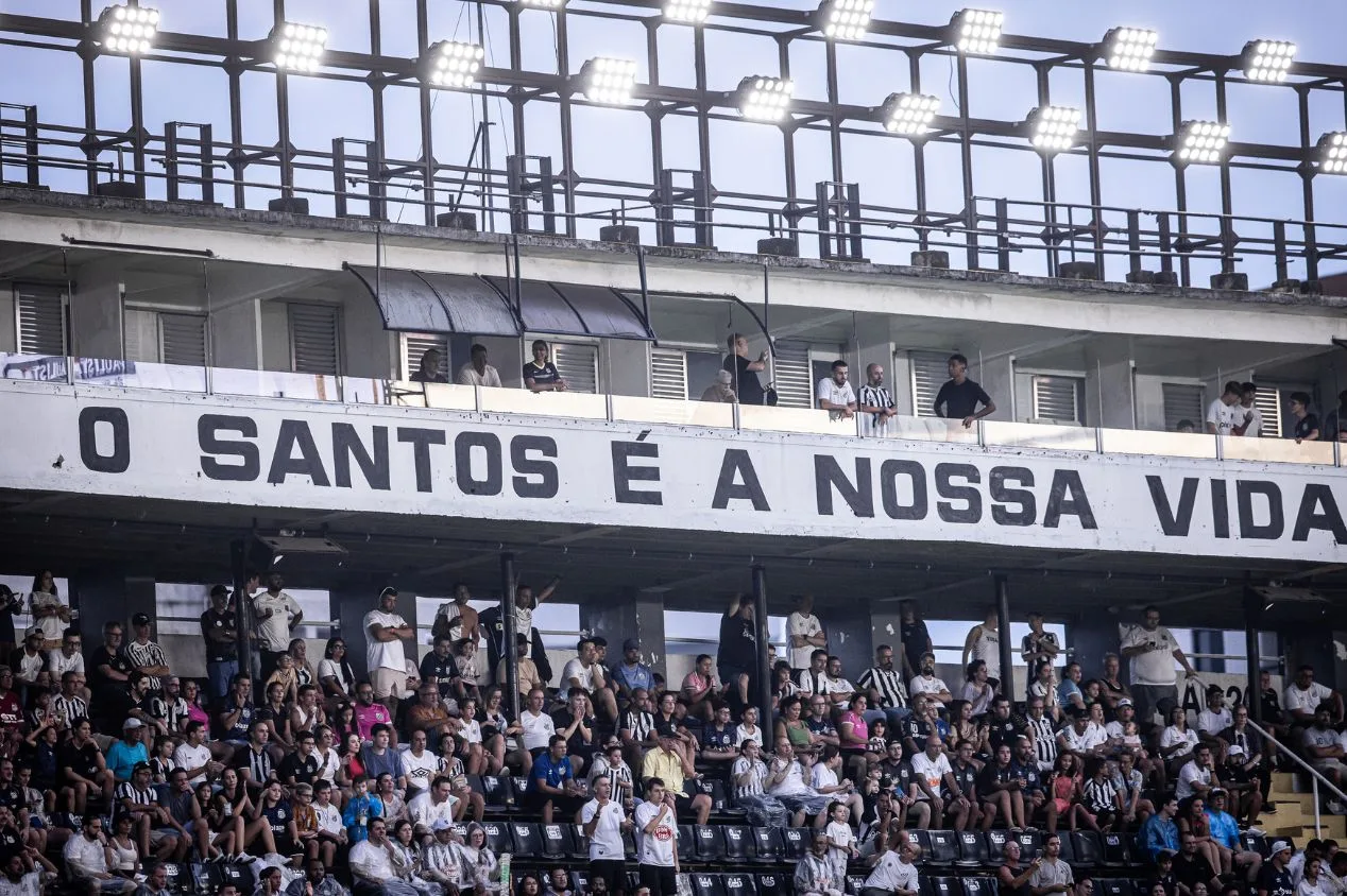 Sormani critica presidente do Santos: “Está embromando”