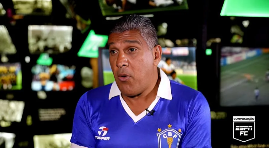 Silas aponta time que está ‘renascendo’ no Brasil: “Grupo unido”