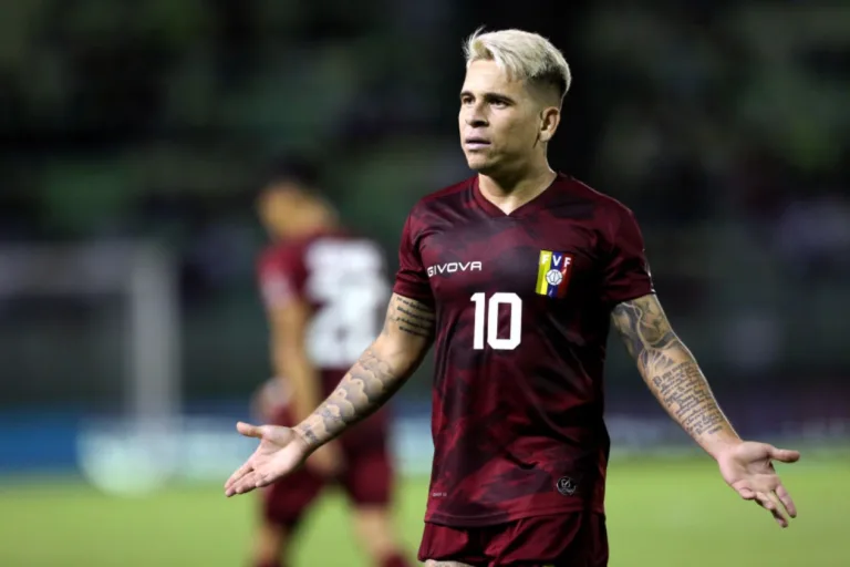 Soteldo pode ter retorno antecipado ao Grêmio após lesão