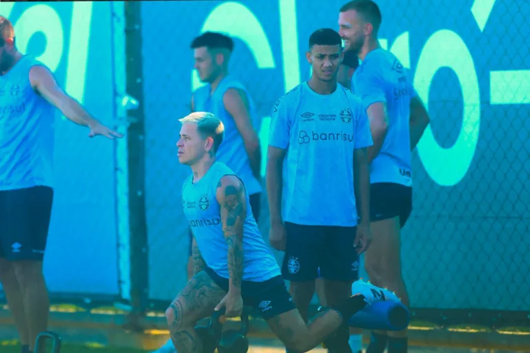 Grêmio conta com “reforço” em início de preparação para jogo decisivo no Gauchão