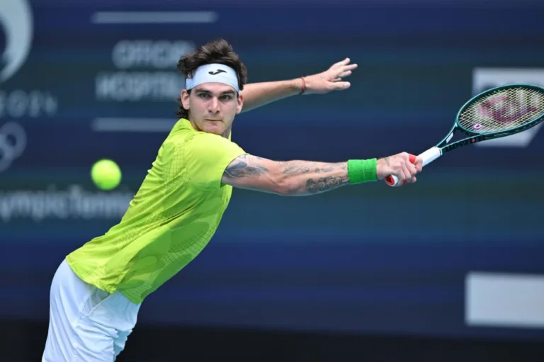 Thiago Wild conta com contusão de italiano e vence no ATP de Bucareste