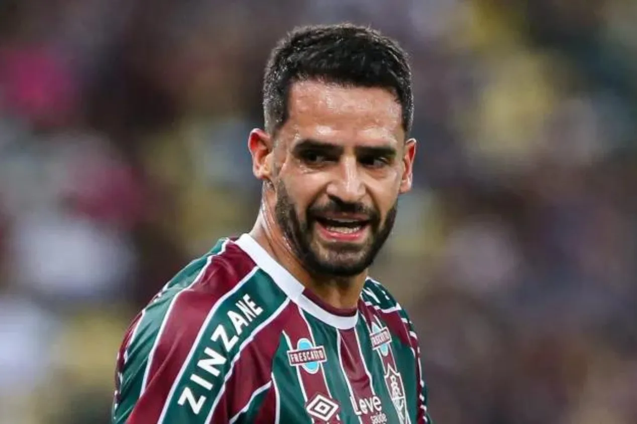 Levantamento revela jogadores que mais ganharam e perderam seguidores após troca de clube no Brasil