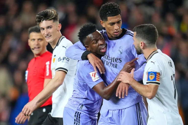 No retorno de Vinícius Júnior ao Mestalla, Real Madrid e Valencia empatam na La Liga