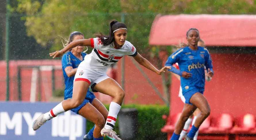 Vitória Amaral, do SPFC, fala sobre estreia no Brasileirão Feminino