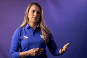 Ana Thaís exalta treinador revelação no Brasil: “Nota 10”