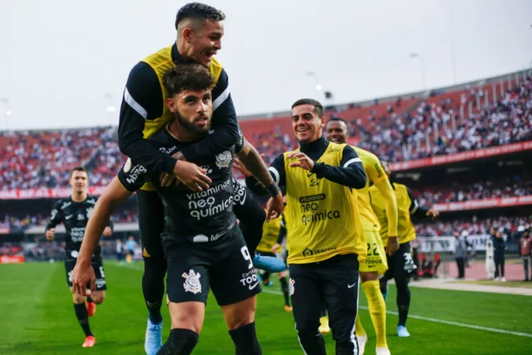 Benja sinaliza saída de mais um jogador do Corinthians: “Sérios riscos”