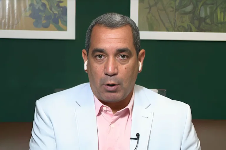 Zinho aponta time que o representa no Brasil: “Chega e ganha”