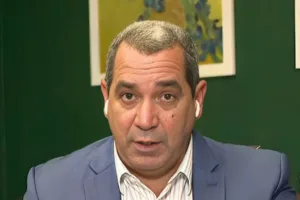 Zinho indica time “manjado” no Brasileirão Série A: “Não muda sua característica”