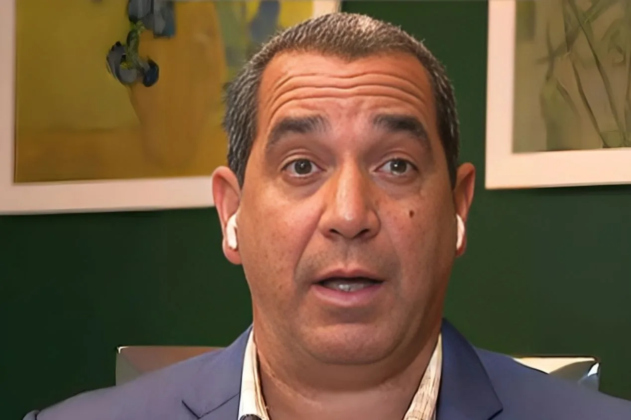 Zinho exalta time sensação do futebol brasileiro: “Jogo bonito”