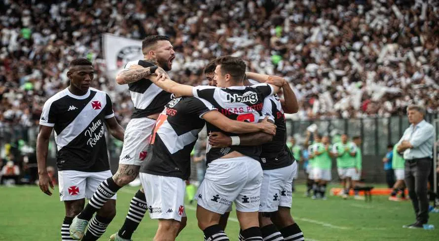 Vasco inicia o Brasileirão com o ‘pé direito’ e vence o Grêmio em São Januário