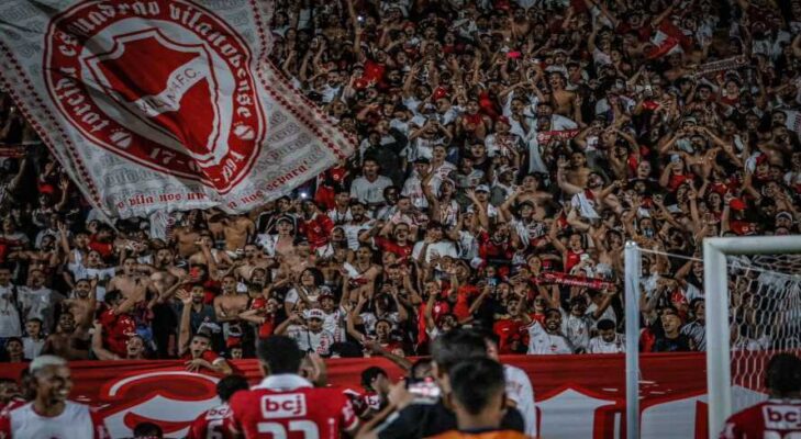 Guarani é derrotado pelo Vila Nova-GO na estreia do Brasileirão Série B Guarani é derrotado pelo Vila Nova-GO na estreia do Brasileirão Série B