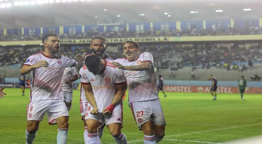 Internacional supera o Delfín e conquista primeira vitória na Sul-Americana