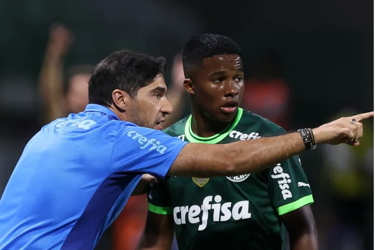 Abel Ferreira inicia busca no elenco do Palmeiras para substituir Endrick a partir de julho