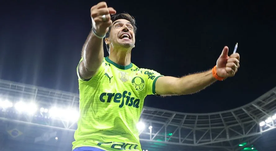 Abel Ferreira elege “maior título” e indica condição para deixar o Palmeiras