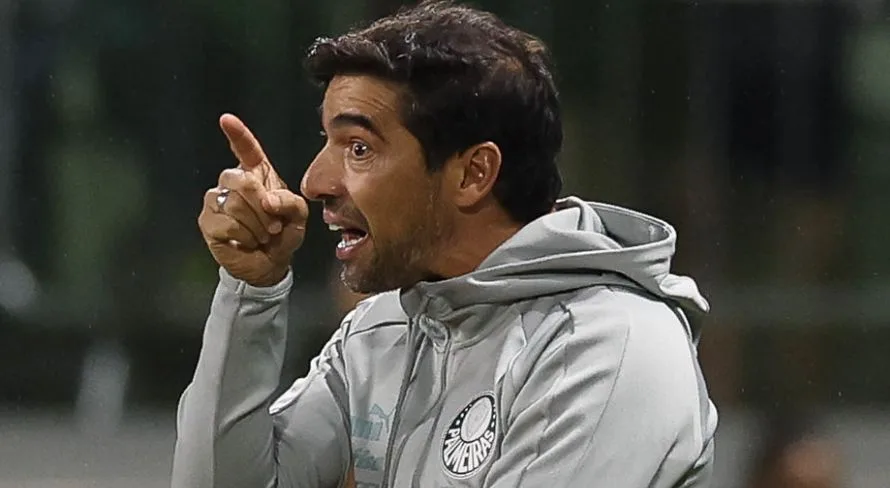 Abel Ferreira se irrita nos bastidores do Palmeiras e deixa aviso para jogador badalado