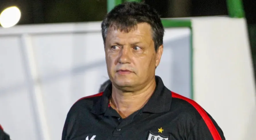 Adilson Batista aponta vantagem entre Grêmio e Juventude na final do Gauchão