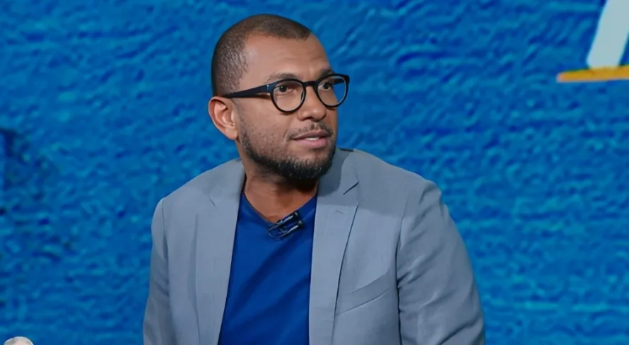 Amoroso crava atacante diferenciado no futebol brasileiro hoje: “Jogador raro”