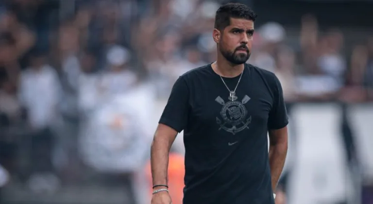 Nicola aborda questão salarial de António Oliveira, do Corinthians